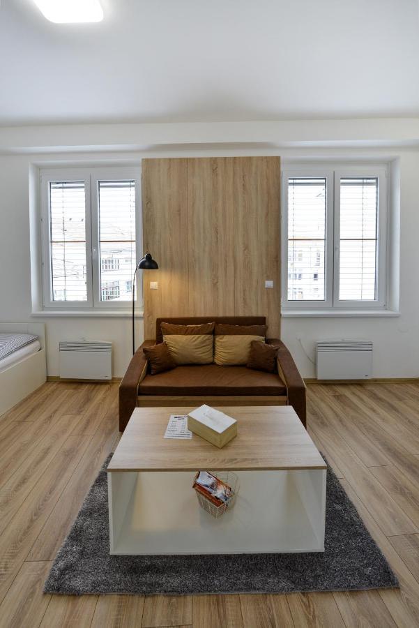 Soho Apartment Pisek  Bagian luar foto